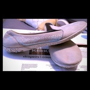 Womens merrell size 7 flats
